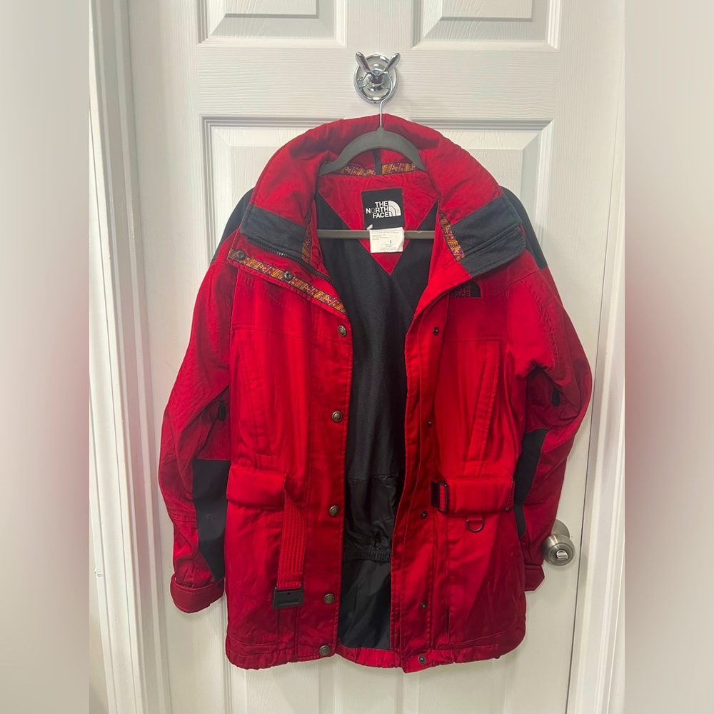 Women’s Red Vintage North Face Winter Jacket Size 8